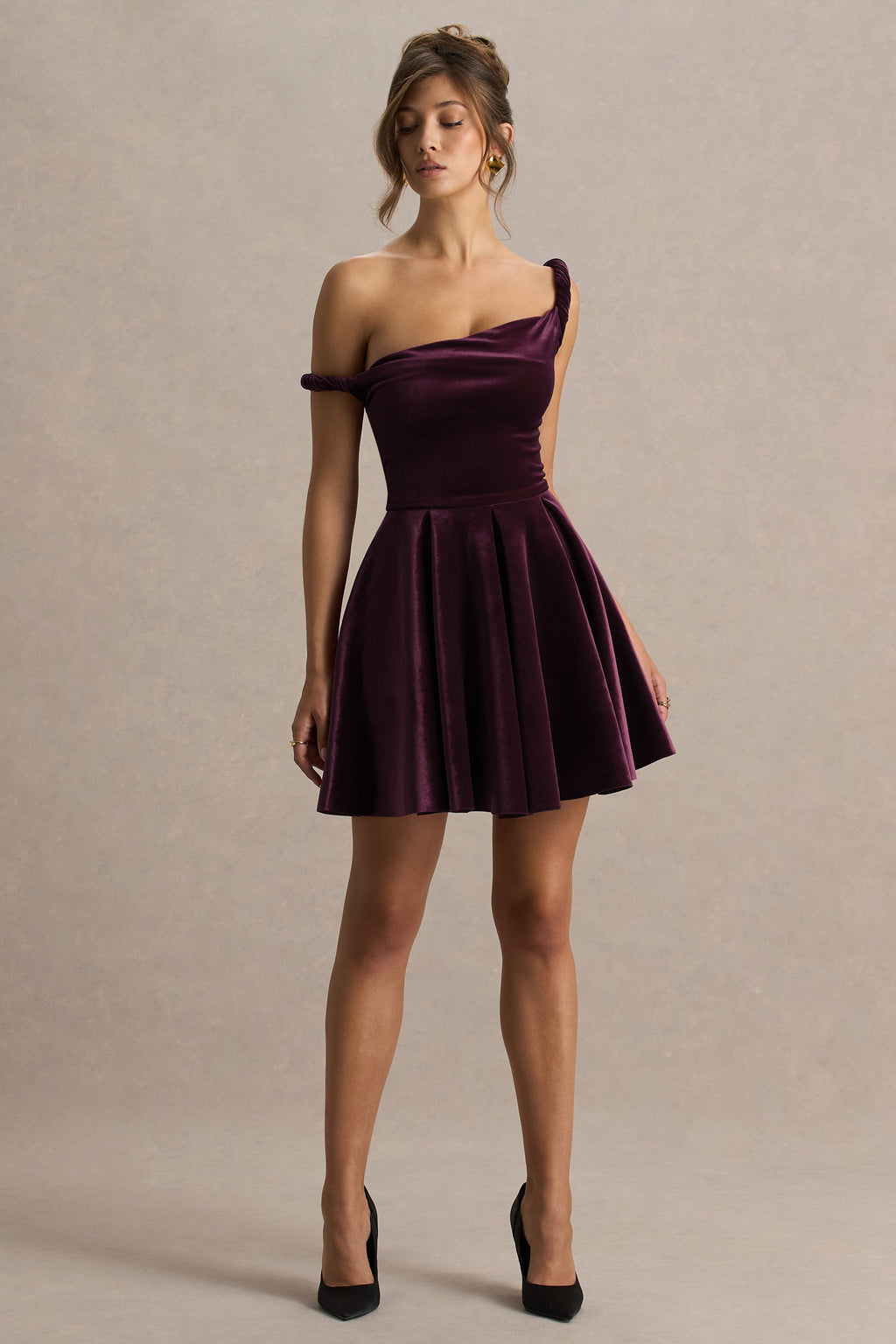 Leticia | Burgundy Velvet Asymmetric-Neck Velvet Mini Dress With Twist-Sleeve