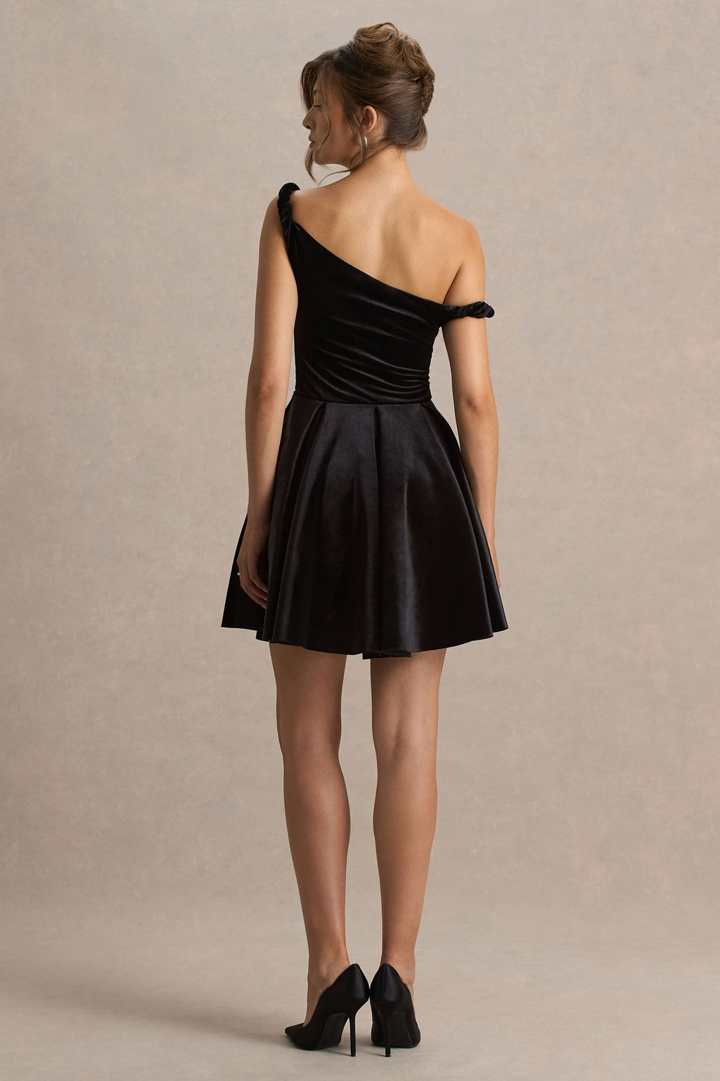 Leticia | Black Asymmetric-Neck Velvet Mini Dress With Twist-Sleeve